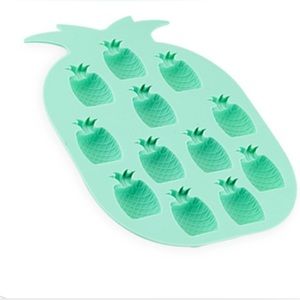 Blush Pineapple Shaped Ice Mold